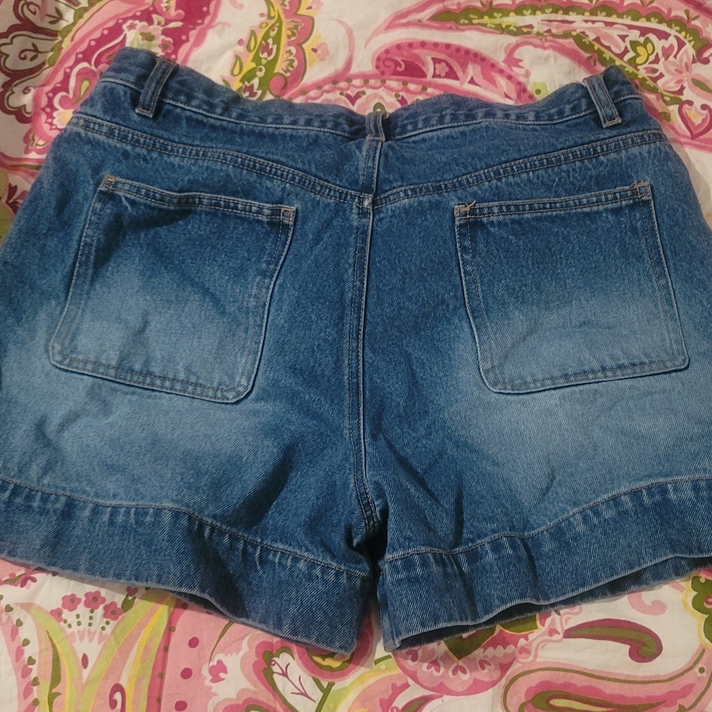 Jean Shorts - Picture 2 of 3